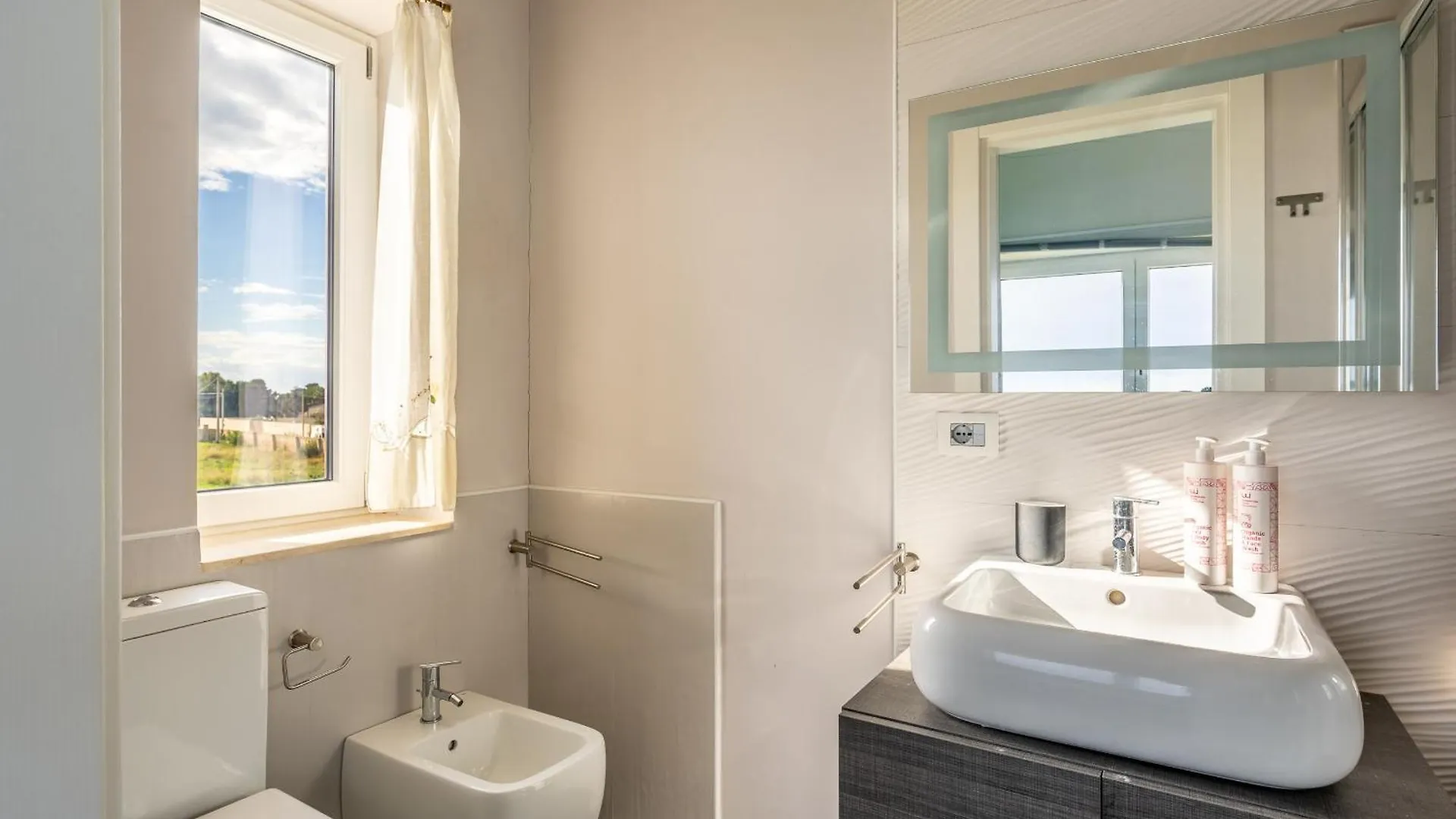 Casa vacanze Villa Casa Faro Del Plemmiro Con Jacuzzi By Wonderful Italy Syracuse Italia
